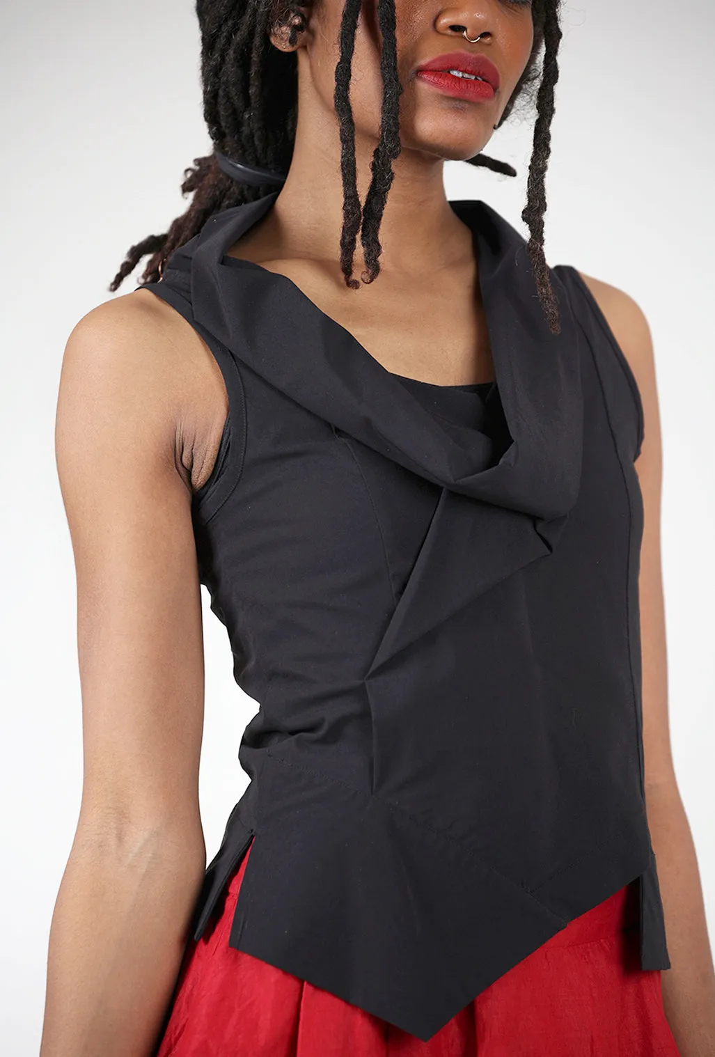 Anjil Top, Black