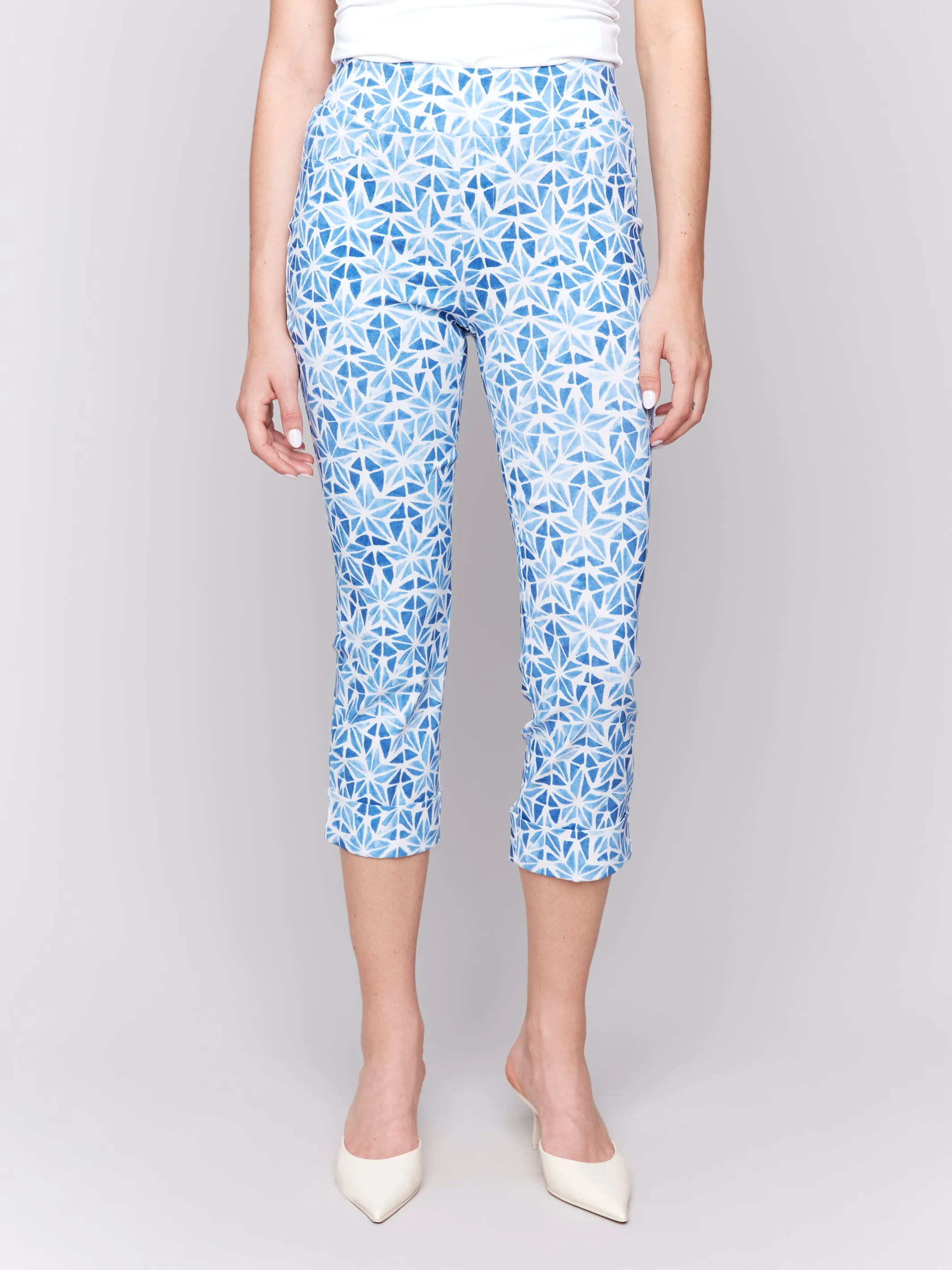 Charlie B Printed Stretch Pull On Capri Pant