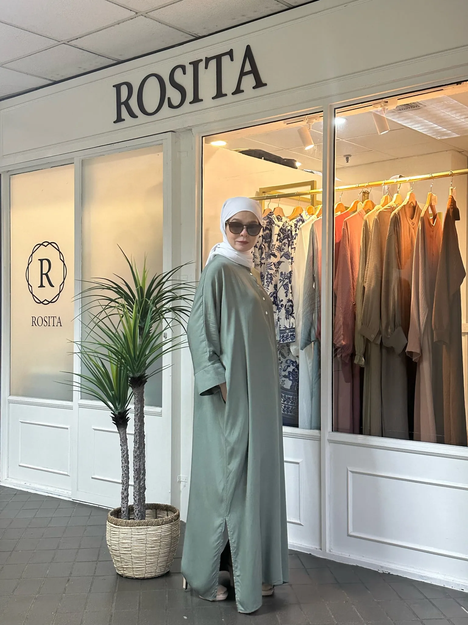 Dahlia Kaftan in Moss Green