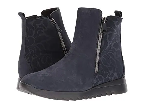 Munro Women's Ashcroft Blue Nubuck and Floral Fabric